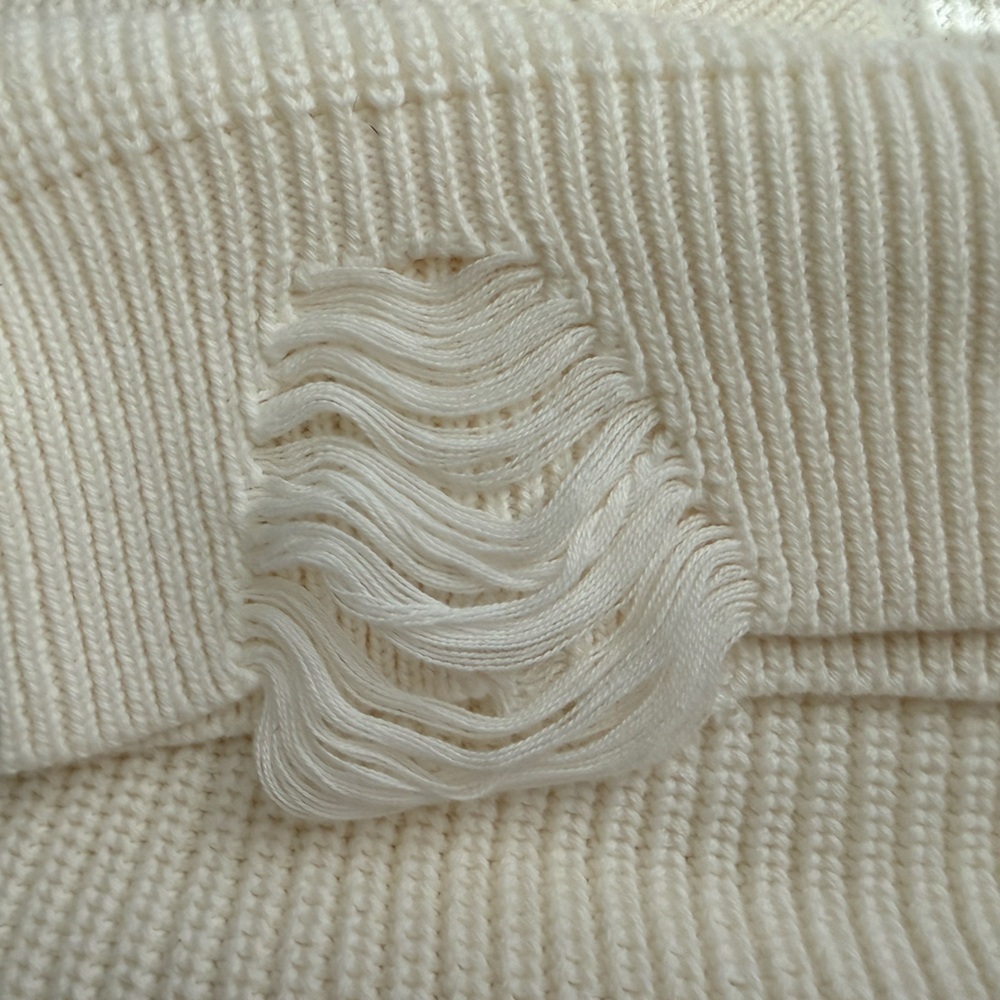 525 America 100% Cotton Distressed White Sweater Size Medium - Picture 8 of 8
